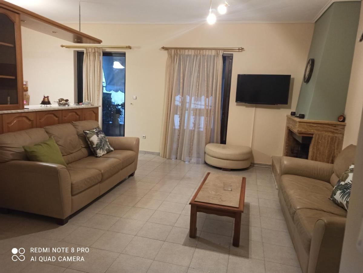 Apartamento Ομορφο Διαμέρισμα Κοντά Στο Σταθμό Δουκίσσης Πλακεντίας Atenas Exterior foto